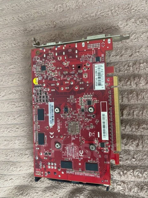Radeon HD 6750 ����