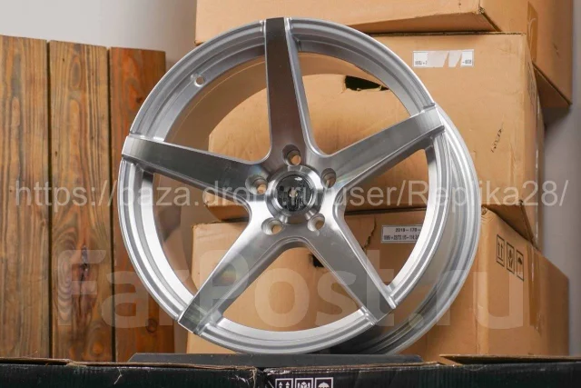 Vossen VPS-303. 9.0x19", 5x114.3, ET20, �� 73,1���. ����