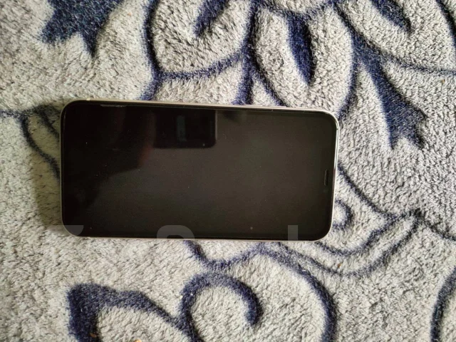 Apple iPhone 11. �/�, �����, 4G LTE ����