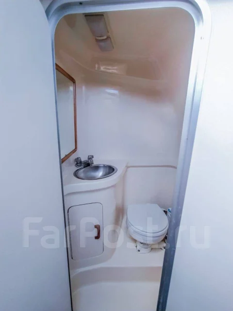 Searay. 1992 ���, ����� 10��., ��������� ������������, 400��.�., ������ ����