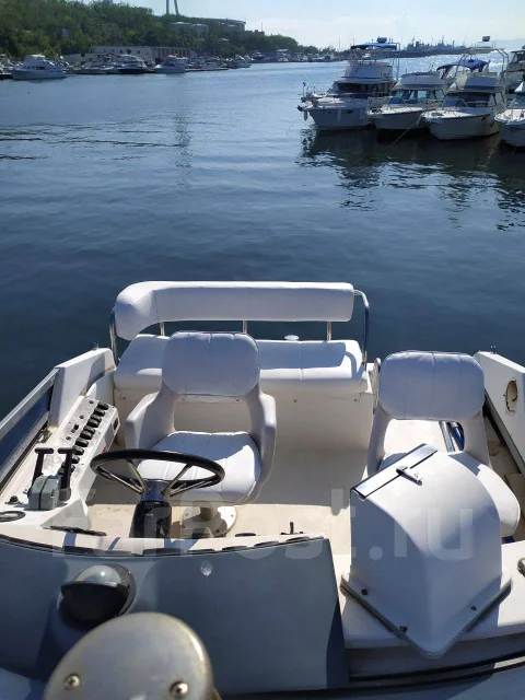 Searay. 1992 ���, ����� 10��., ��������� ������������, 400��.�., ������ ����