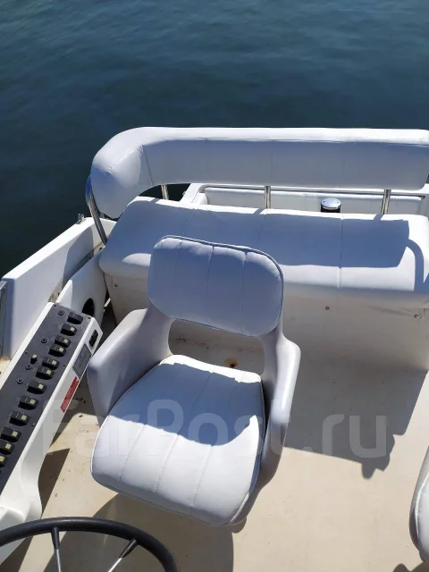 Searay. 1992 ���, ����� 10��., ��������� ������������, 400��.�., ������ ����