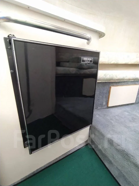 Searay. 1992 ���, ����� 10��., ��������� ������������, 400��.�., ������ ����
