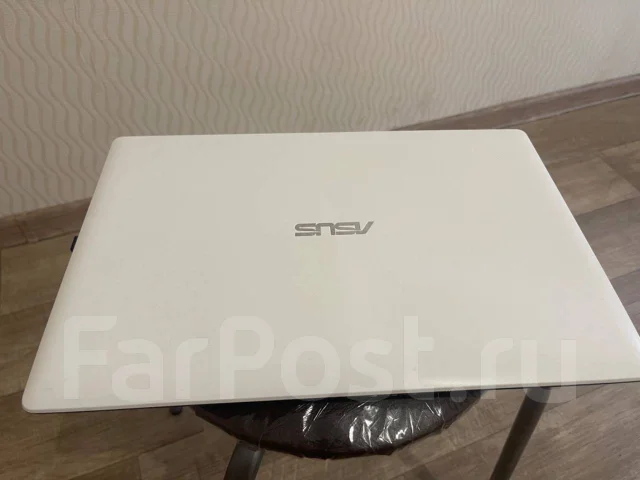 Asus X553M. 15.6", ��� 2048 ��, ���� 500���, WiFi: 1, Bluetooth: 1, ����������� �� 5��. ����