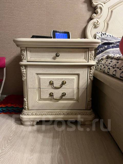 Спальный гарнитур, б/у, в наличии. Цена: 180 000₽ в Уссурийске