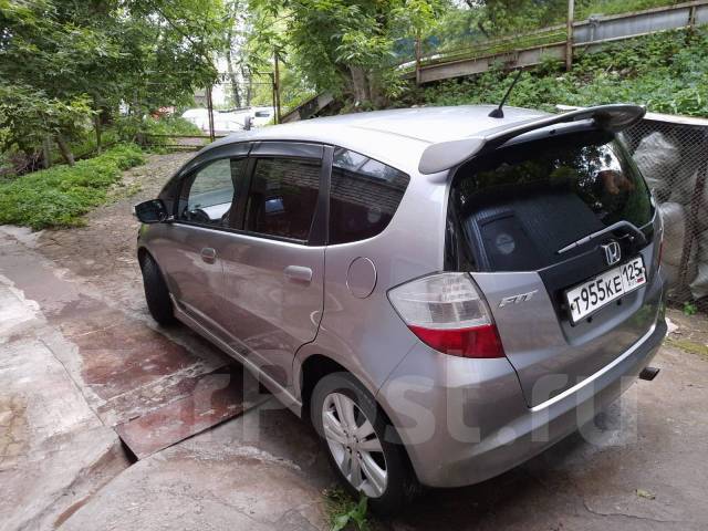 Купить владивостоке легковой. Фит 1.5 2001 номер кузова. Фотография пробега Honda Fit 2018 год.