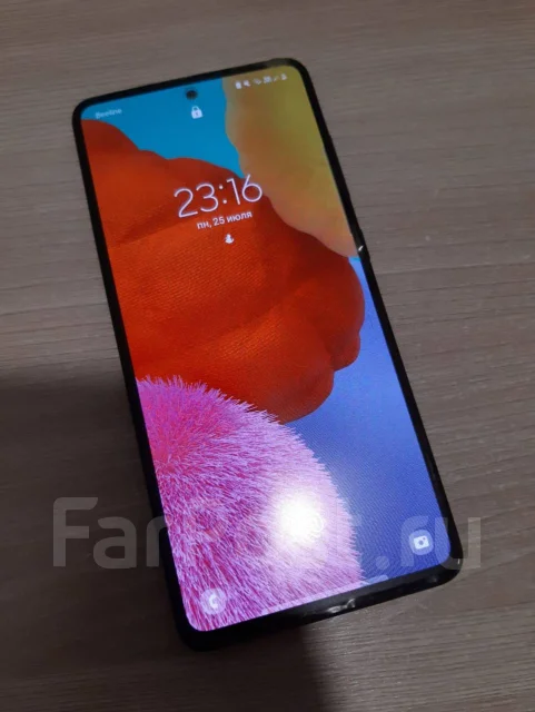 Samsung Galaxy A51. �/�, ������, 4G LTE, ����������, NFC ����