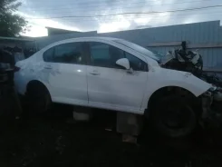 Peugeot 408 ����