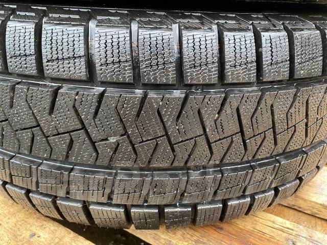Pirelli Ice Asimmetrico Plus, 215/60R16, 16