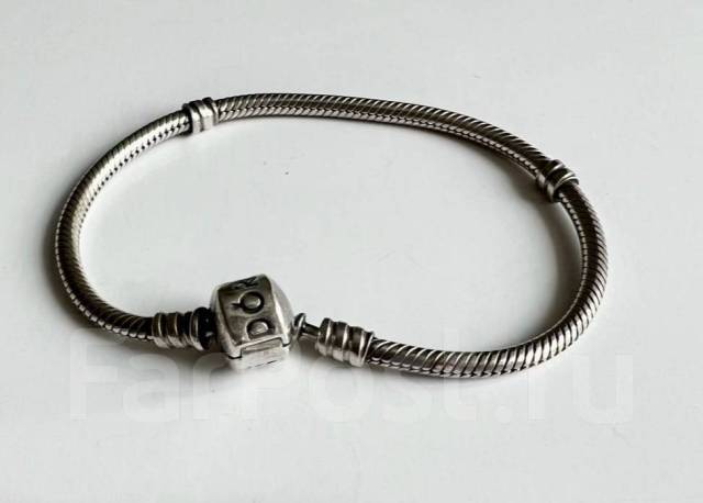 Браслет пандора (pandora) 18см оригинал, женщине, б/у, в наличии. Цена: 5 000₽ во Владивостоке