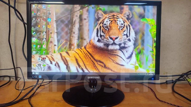 Samsung. 22", ���������� �� (LCD, LED, QLED) ����