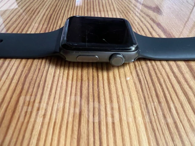 Apple Watch Series 3. GPS, NFC, IP68 ����