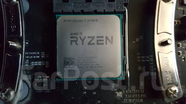 AMD Ryzen 7 2700X ����