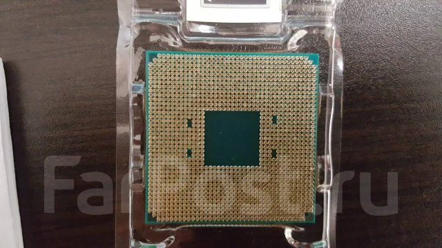 AMD Ryzen 7 2700X ����