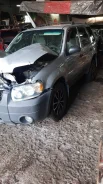 Ford Escape. AJ ����