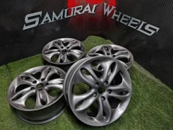 Valbrem. 7.0x17", 5x114.3, ET48 ����