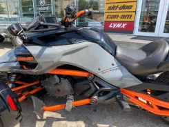 BRP Can-Am Spyder F3-S Special. 1 330����. ��., ��������, ���, � �������� ����