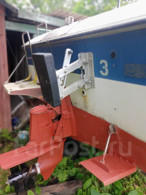 Yamaha F-26. ����� 9��., ��������� ������������, 200��.�., ������ ����