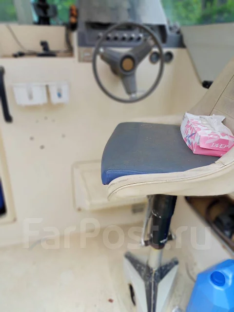 Yamaha F-26. ����� 9��., ��������� ������������, 200��.�., ������ ����