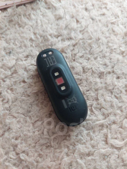 Xiaomi Mi Band 4. NFC ����