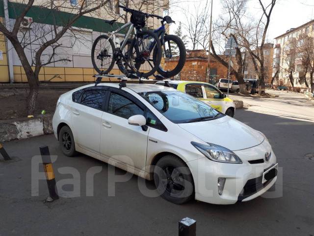 Toyota prius багажник