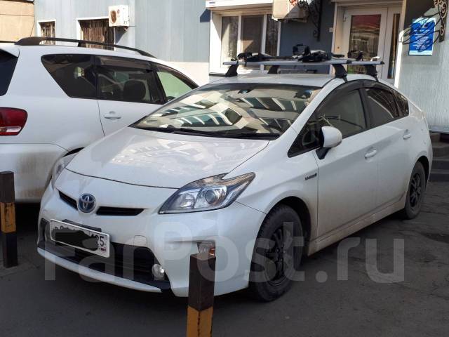 Toyota prius багажник