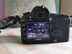 Canon EOS 5D Mark II. 20 � ����� ��, ���: ��� ���� ����
