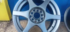 Akita. x15", 5x100, 5x114.3, ET-45, �� 64,1���. ����