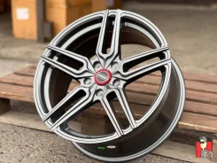 Vossen HF-1. 8.0x18", 5x114.3, ET40, �� 73,1���. ����