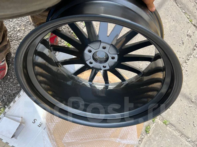 Vossen VFS-2. 10.0x20", 5x112, ET55, �� 66,6���. ����