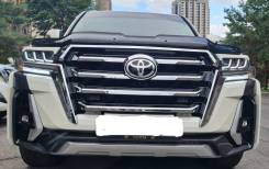 Toyota Land Cruiser.   