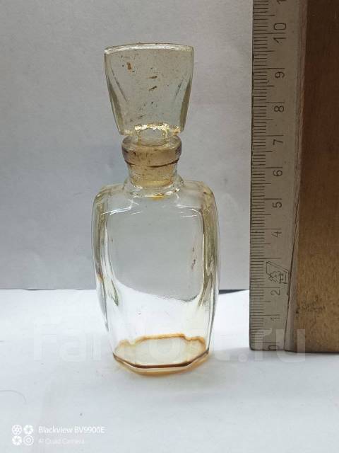 * Пустой флакон для Духов с притертой крышкой отличное состояние време ...