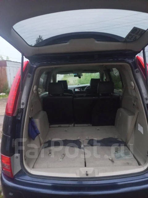 Toyota Isis. �������, ��������, 1.8 (132��.�.), ������, 200 000����. �� ����
