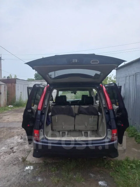 Toyota Isis. �������, ��������, 1.8 (132��.�.), ������, 200 000����. �� ����
