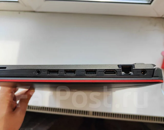 Asus TUF Gaming FX504GE. 15.6", 2,3����, ��� 12 ��, ���� 256���, WiFi: 1, Bluetooth: 1, ����������� �� 20��. ����