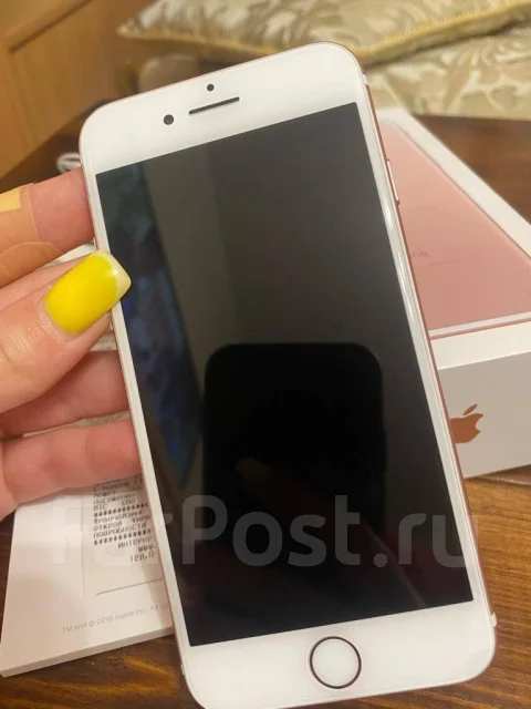Apple iPhone 7. �/�, �������, 3G, 4G LTE, NFC ����