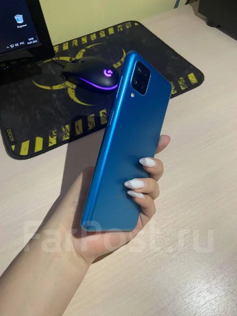 Samsung Galaxy M12. �/�, �����, 3G, 4G LTE, Dual-SIM, NFC ����