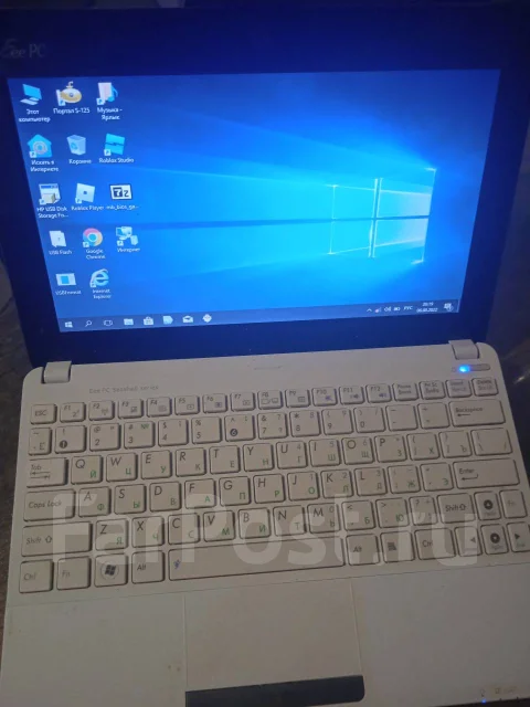 Asus. ��� 64 �� � ������, WiFi: 1, Bluetooth: 1, ����������� �� 24��. ����