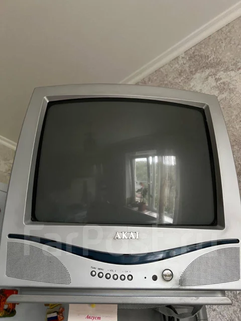Akai ����