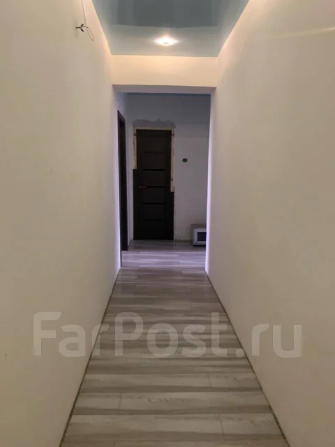 3-���������, ����� ����������� 13/3. ���� ���, ���������, 81,1���.��., 4/4 ���� ����
