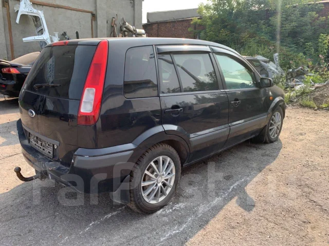 Ford Fusion ����
