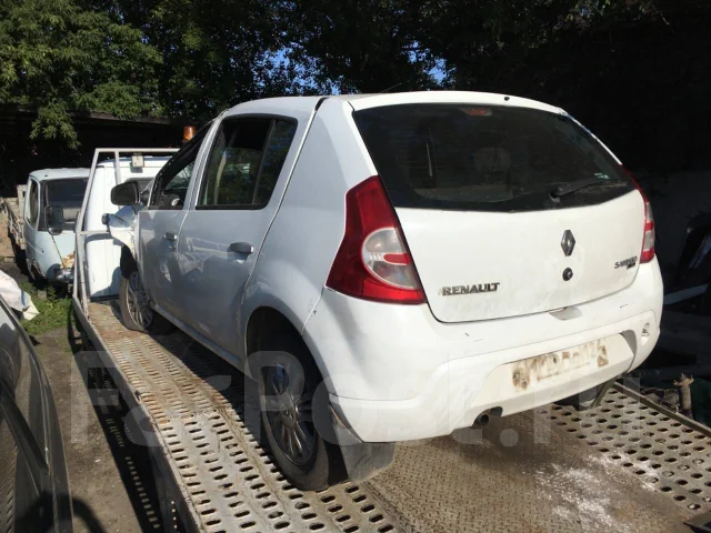 Renault Sandero ����