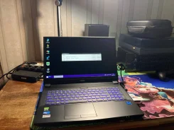 Hasee. 4,5����, WiFi: 1, Bluetooth: 1 ����