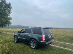 Cadillac Escalade.   