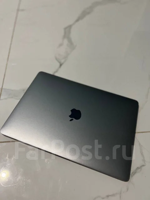 Apple MacBook Pro 13. 13.3", ��� 8 ��, ���� 512���, WiFi: 1, Bluetooth: 1, ����������� �� 12��. ����
