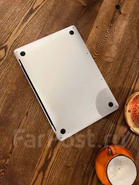Apple MacBook Pro 13 2017 Mid. 13.3", 2,3����, ��� 8 ��, ���� 128���, WiFi: 1, Bluetooth: 1, ����������� �� 10��. ����