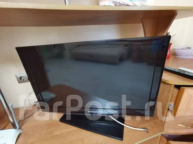 Samsung LE32C530. LED ����