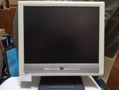 BenQ. 15", ���������� �� (LCD, LED, QLED) ����