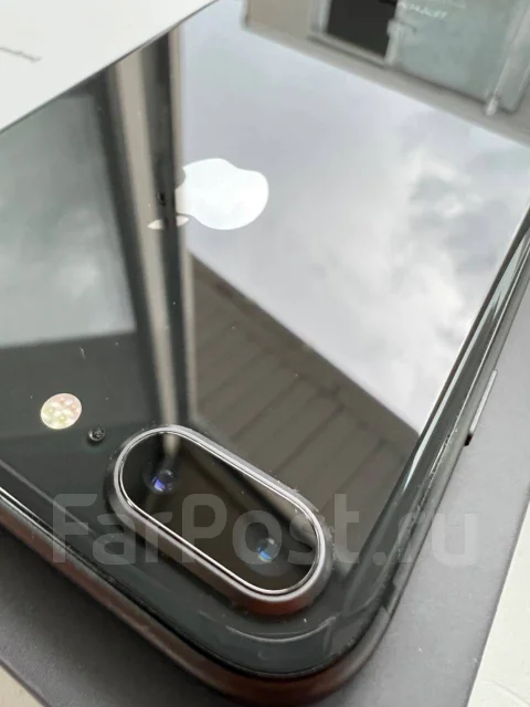 Apple iPhone 8 Plus. �/�, ������, 3G, 4G LTE, ����������, NFC ����