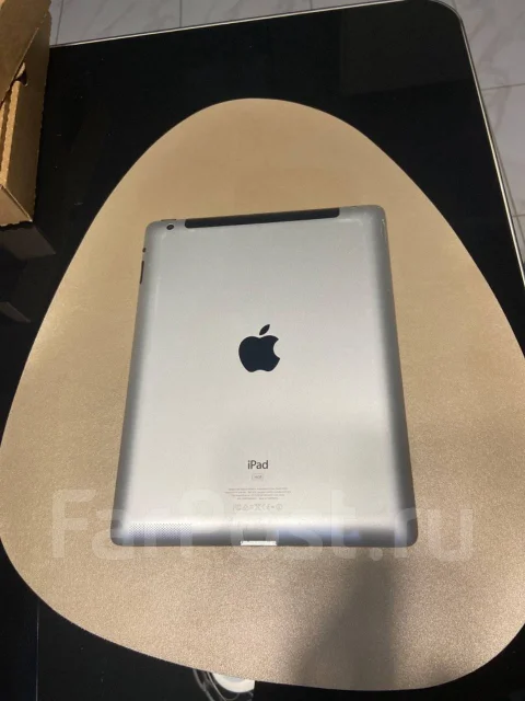 Apple iPad 3. 9.7 ������, ������ 16 �� ����